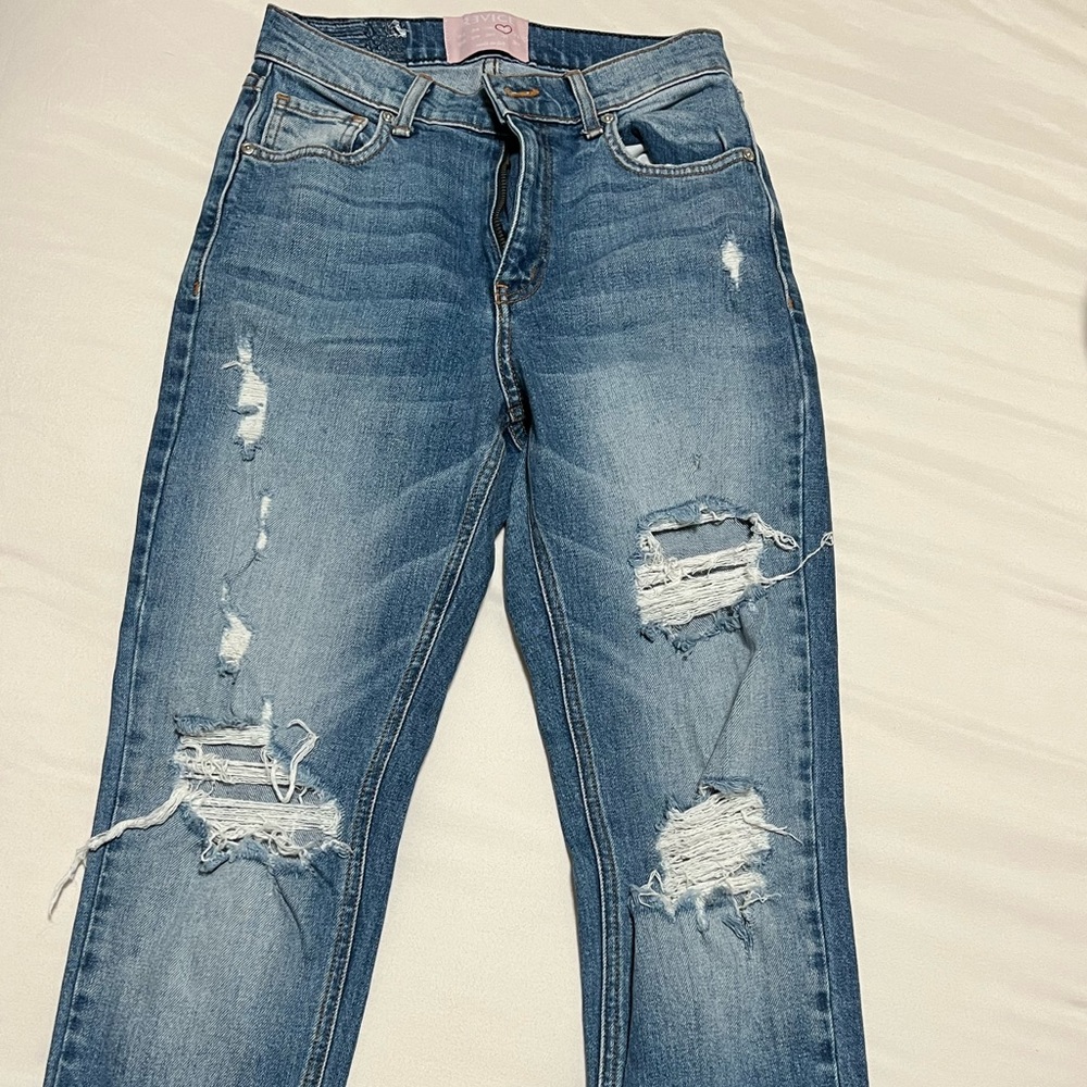 REVICE ripped jeans lightly worn